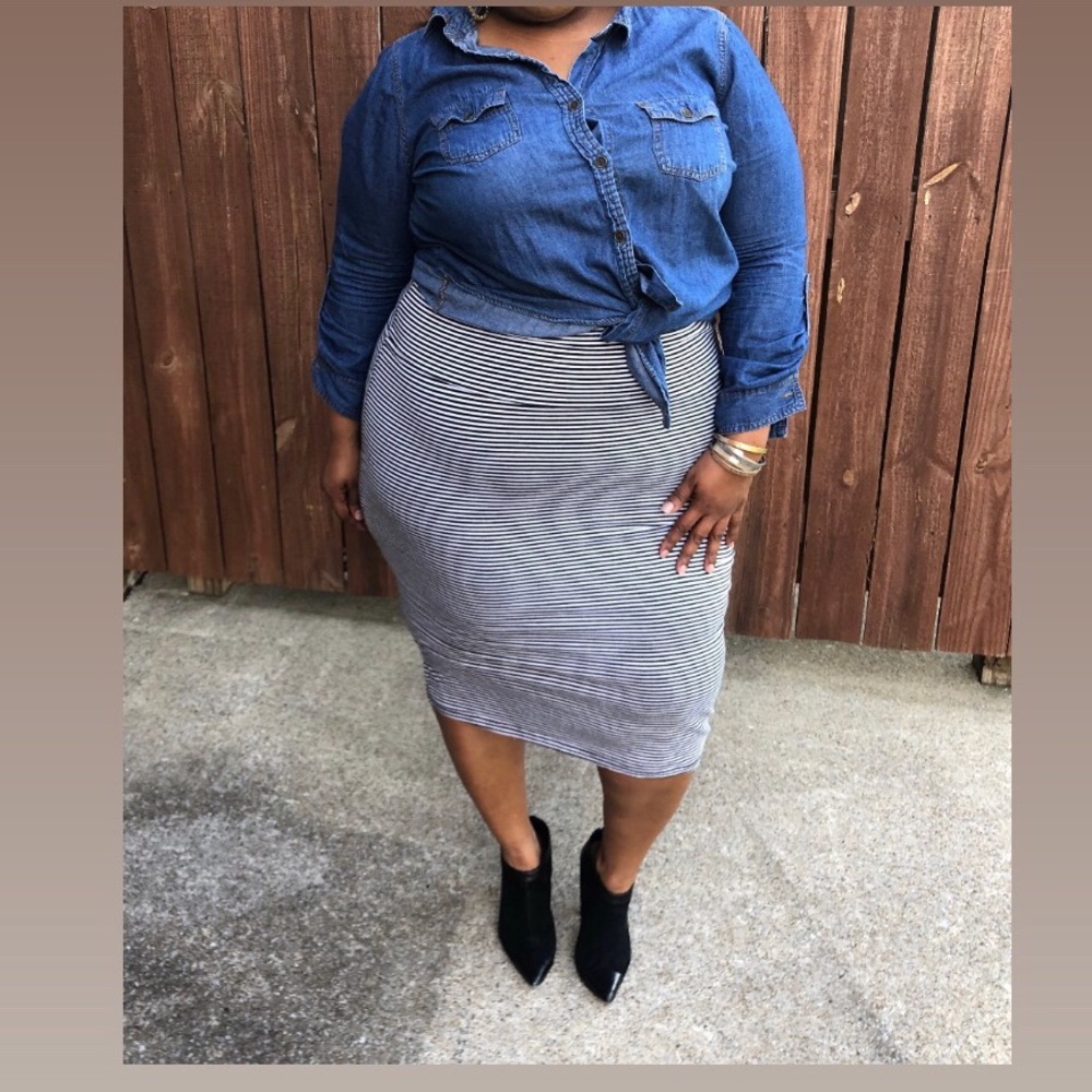 Torrid High Waisted Skirt